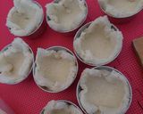 Foto langkah ke 2 dari resep Smooked beef & egg muffin.