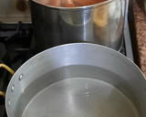 Foto del paso 2 de la receta: Polenta cremosa con salsa de salchicha criolla