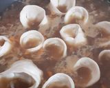A picture of step 5 of Veg wonton soup.