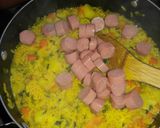 Foto del paso 3 de la receta: Rizoto de arroz y salchichas