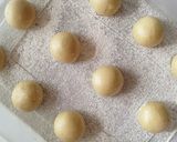 Foto langkah ke 3 dari resep Donat Pisang.