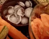 Une image de l'étape 1 de Jus de melon cantaloup charentais.