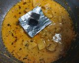 A picture of step 4 of Reshmi chicken.