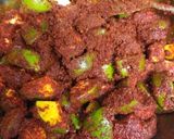 A picture of step 4 of Mango pickle/Avakaya.