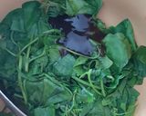 รูปขั้นตอนการทำที่ 1 ของ ตำลึงผัดไข่แบบง่ายๆด้วยไมโครเวฟ