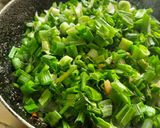 A picture of step 7 of Khandeshi special jalgaon green brinjal roasted bharta.