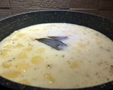 Tejfölös burgonyafőzelék recept fázis 3 fotója