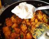 A picture of step 12 of Schezwan matar paneer corn masala.