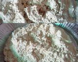 A picture of step 1 of Pizza Paratha.