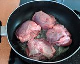 Foto del paso 2 de la receta: Carrilladas de cerdo con salsa de boletus