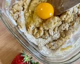 Une image de l'étape 2 de Cookies moelleux BB, fraises fraîches et chocolat blanc.