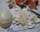 Foto del paso 1 de la receta: Tarta de champiñones con queso y otra con jamón