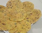મેથી ના થેપલા (Methi Thepla Recipe In Gujarati) રેસીપી સ્ટેપ4ફોટો