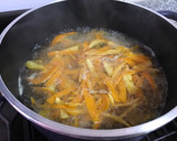 Foto del paso 2 de la receta: Ricas cascaritas de naranja con amor