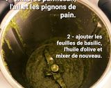Une image de l'étape 1 de Tarte fine à la tomate et burrata.
