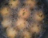 Gambar langkah 7 resipi Bebola Ubi Kentang Berperisa.