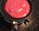 A picture of step 5 of Pink/Beetroot Chilla.