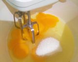 Foto langkah ke 2 dari resep Cake hias simple lembut.