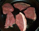 Foto del paso 2 de la receta: Pierna de res en salsa bechamel