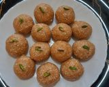 A picture of step 6 of Stuffed Till Laddu.