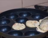 A picture of step 4 of Rava Appe.