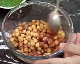 A picture of step 2 of Samosa Chat.