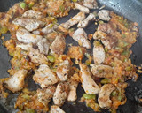 Foto del paso 3 de la receta: Arroz con chorizo