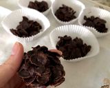 Foto del passaggio 4 della ricetta Rose del Deserto Super Cioccolatose🌹🍫