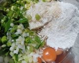 Foto langkah ke 1 dari resep Bakwan Enoki.
