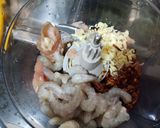 Foto langkah ke 1 dari resep Sempol Ayam Udang Crispy.