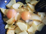 Patatas revueltas con huevo