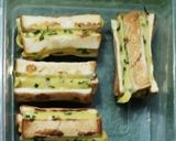 Foto langkah ke 3 dari resep Cheese Egg Bread Roll.