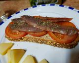 Foto del paso 2 de la receta: Tostás de anchoa