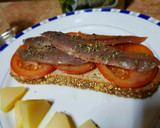 Foto del paso 2 de la receta: Tostás de anchoa