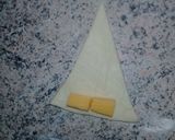 A picture of step 2 of Cheese&Chicken Garlic Puffs.