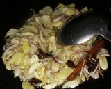 Gambar langkah 4 resipi Bubur Campur Tumis Darat.