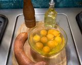 A picture of step 1 of Huevos con Chorizo.