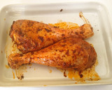 Foto del paso 3 de la receta: Muslos de pavo asados, en horno o churrasquera (grill de gas)