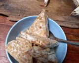 Foto langkah ke 2 dari resep Tempe Goreng Bawang Garam.