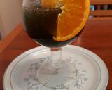 Foto del paso 5 de la receta: Infusión de cola de caballo, tulsi, menta, y zumo de naranja con chía