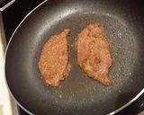 صورة لخطوة 3 من وصفة ستيك بالورشستر صوص 🥩😍