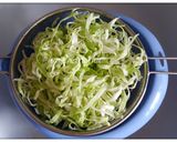Hình bước làm 3 của món Mì xào cải bắp #cleaneating