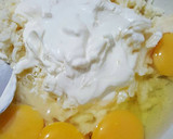 Foto del paso 4 de la receta: Tarta de cebolla y queso fácil rápida y económica