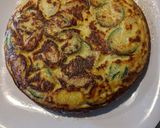 Foto del paso 6 de la receta: Tortilla de papas y calabacín