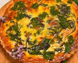 A picture of step 7 of Spinach tart with yoghurt and cheddar crust.