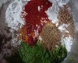 ओल्या लसणाचे आयते😋 (olya lasnyache aayte recipe in marathi) रेसिपी स्टेप 2 फोटो