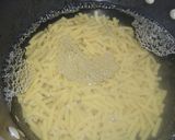 Foto del paso 2 de la receta: Macarrones con jamón, chorizo y queso