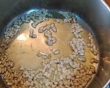 Foto del paso 5 de la receta: Solomillos con piñones al brandy