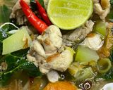 Foto langkah ke 7 dari resep Sop Ayam Daun Kelor.
