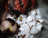 A picture of step 3 of Roasted tomato sauce.